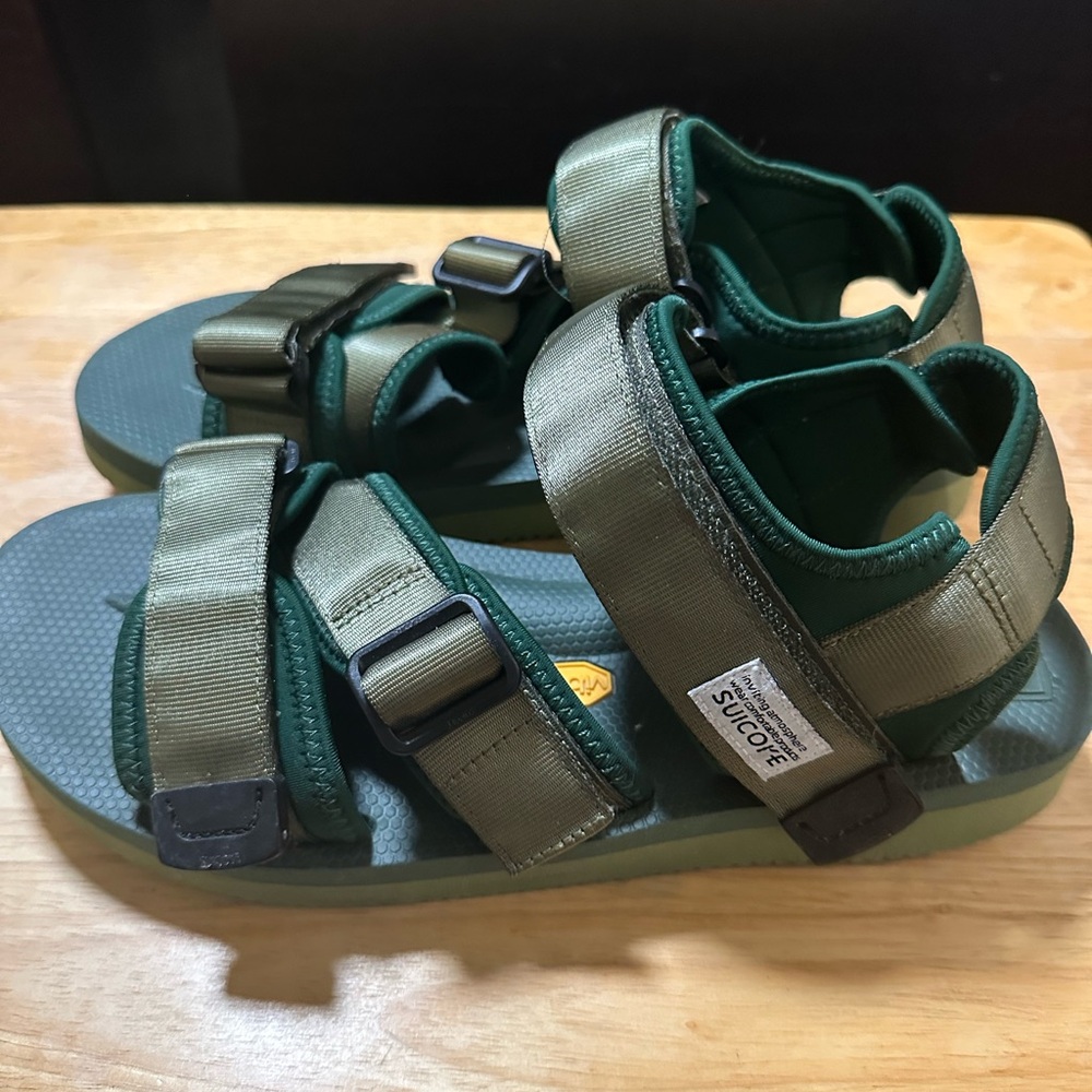 Suicoke Olive Green Open-Toe Adjustable Strap Sandals